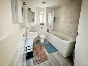 MANNINGS ROAD- click for photo gallery